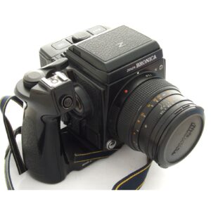 Bronica GS-1 / WLF / 100mm / 120 6x7cm back / Speed Grip / Strap